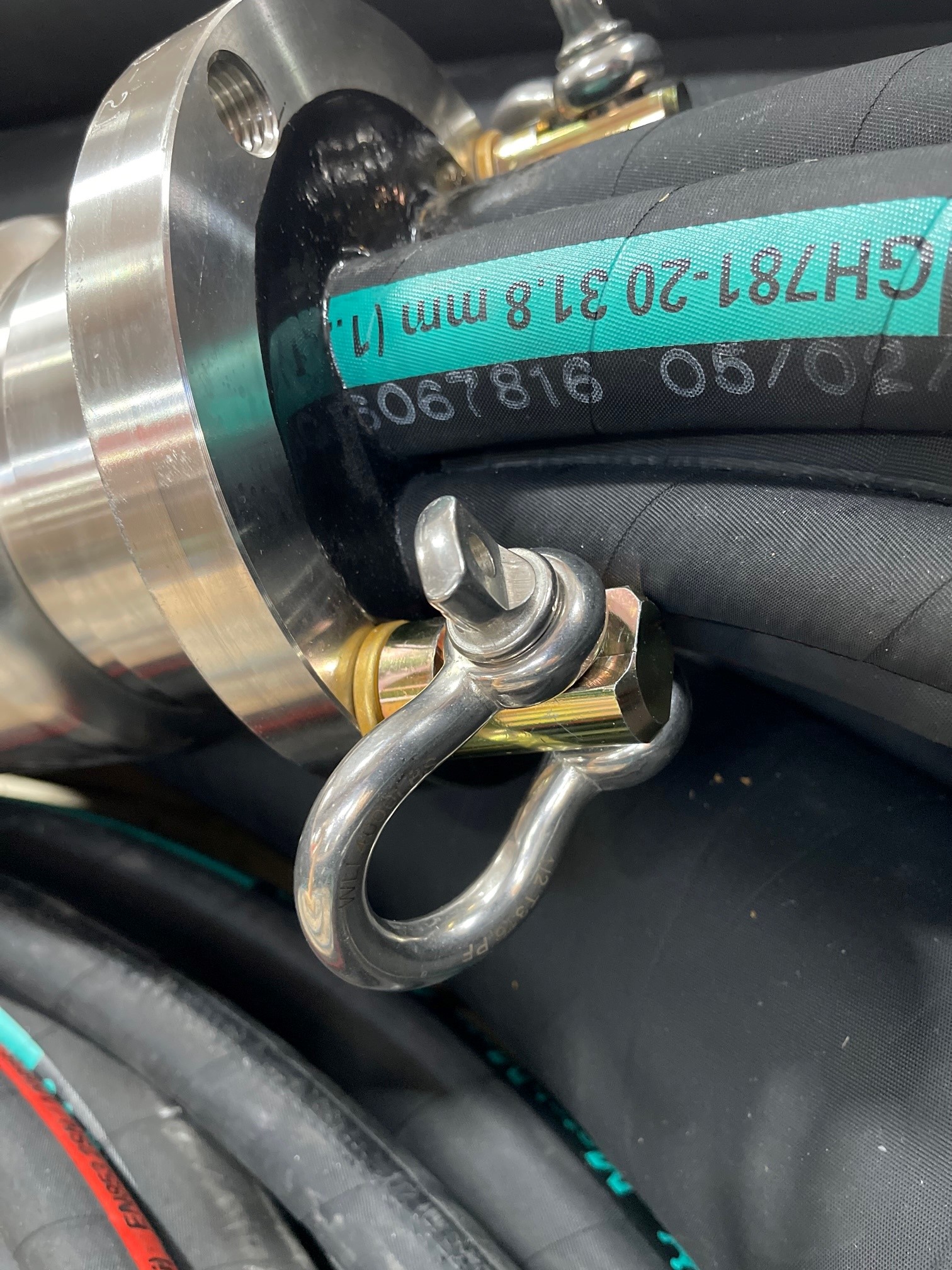 Hydraulic Service Loops | Charter Industrial Supply